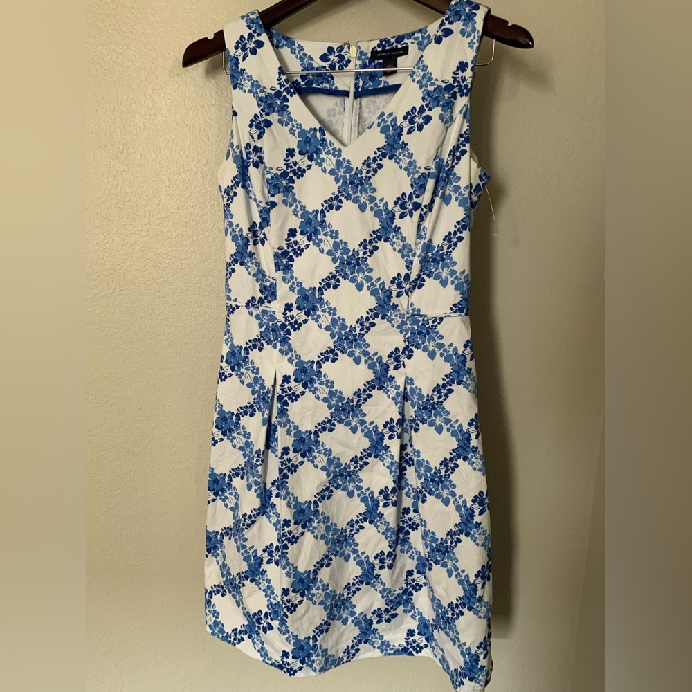Tommy Hilfiger womens size 2 Summer Dress,  Above The Knee